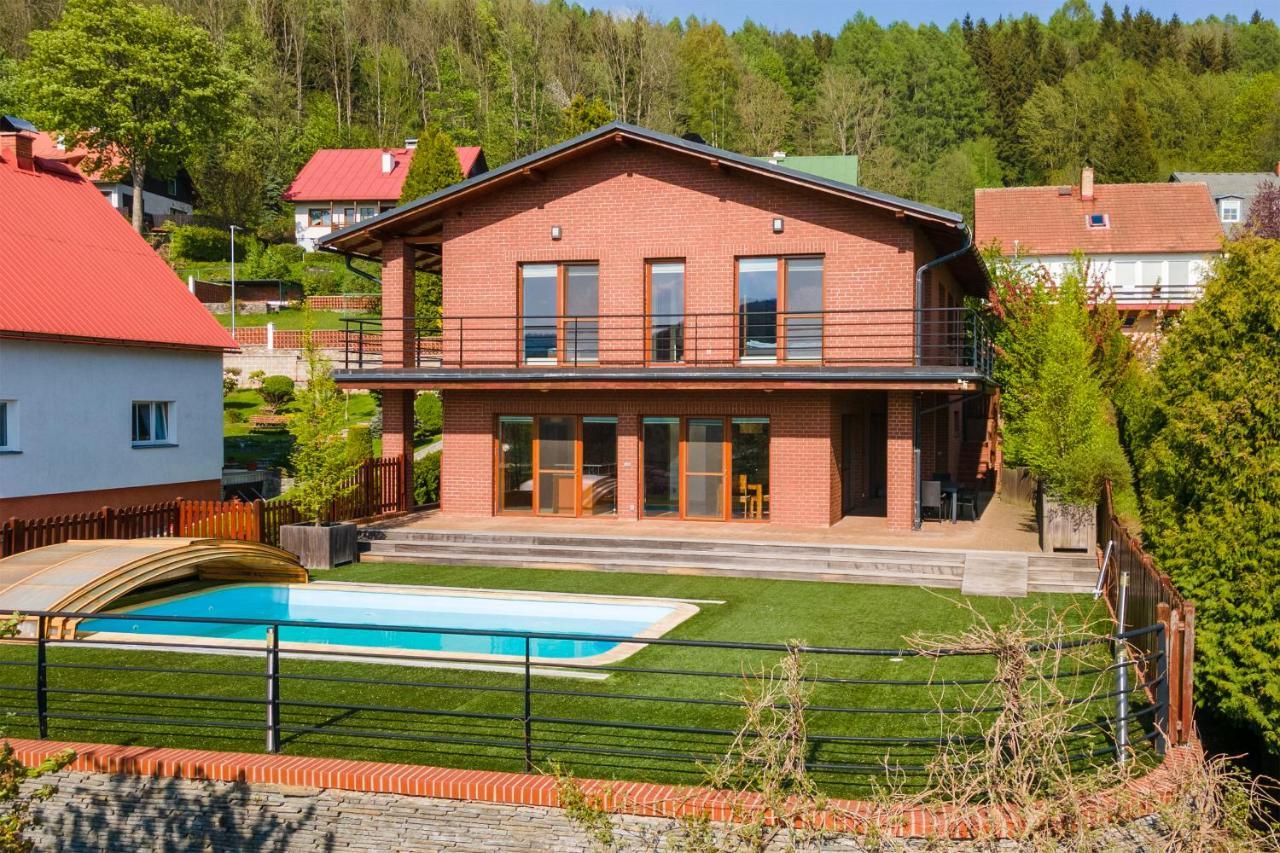 Vila Slunecni Stran สโวโบดา นาด อูโปว์ ภายนอก รูปภาพ